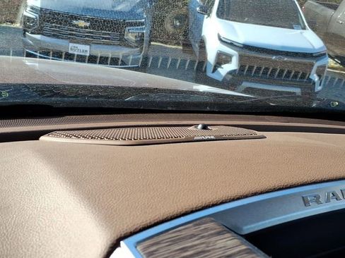 Used 2021 RAM 2500 Laramie image 33