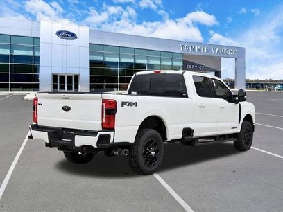 New 2026 Ford F350 Lariat w/ Black Appearance Package