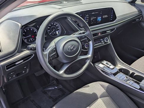 Used 2023 Hyundai Sonata SEL image 9
