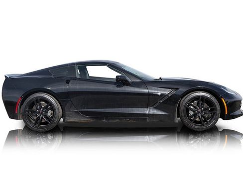 Used 2018 Chevrolet Corvette Stingray Coupe w/ 1LT image 2