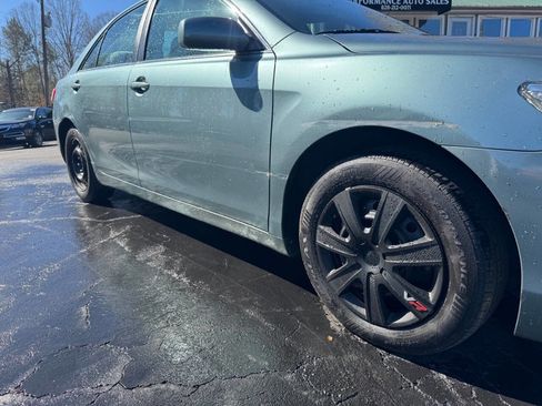 Used 2011 Toyota Camry LE image 8