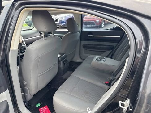 Used 2010 Dodge Charger SXT w/ Sun & Sound Group RWD image 20