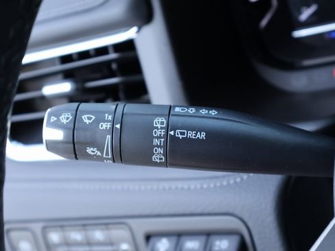 Used 2024 GMC Yukon Denali w/ Denali Reserve Package image 38