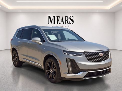 Used 2023 Cadillac XT6 Premium Luxury AWD/4WD image 7