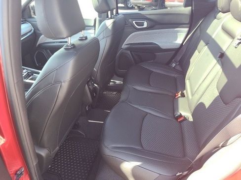 New 2025 Jeep Compass Latitude w/ Sun & Sound Group image 20