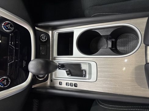 Used 2018 Nissan Murano S image 21