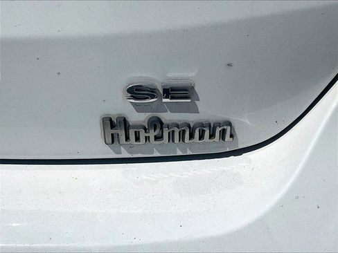 Used 2017 Ford Focus SE image 8