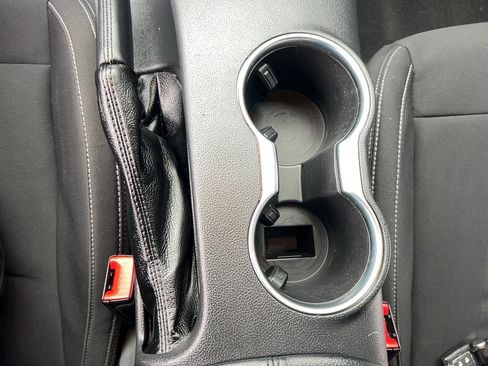 Used 2023 Ford Mustang Coupe image 21