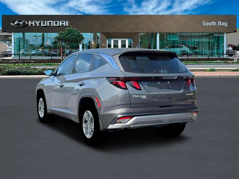 New 2026 Hyundai Tucson Blue SE image 5