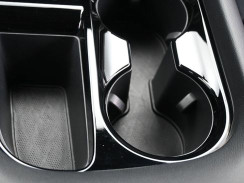 Used 2025 Nissan Murano SV image 23