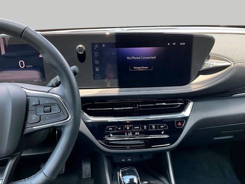 Used 2025 Buick Envista Avenir FWD image 6