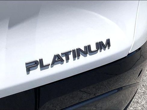 New 2026 Nissan Murano Platinum w/ Cargo Package AWD/4WD image 9