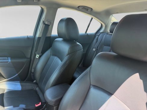 Used 2011 Chevrolet Cruze LTZ FWD image 23