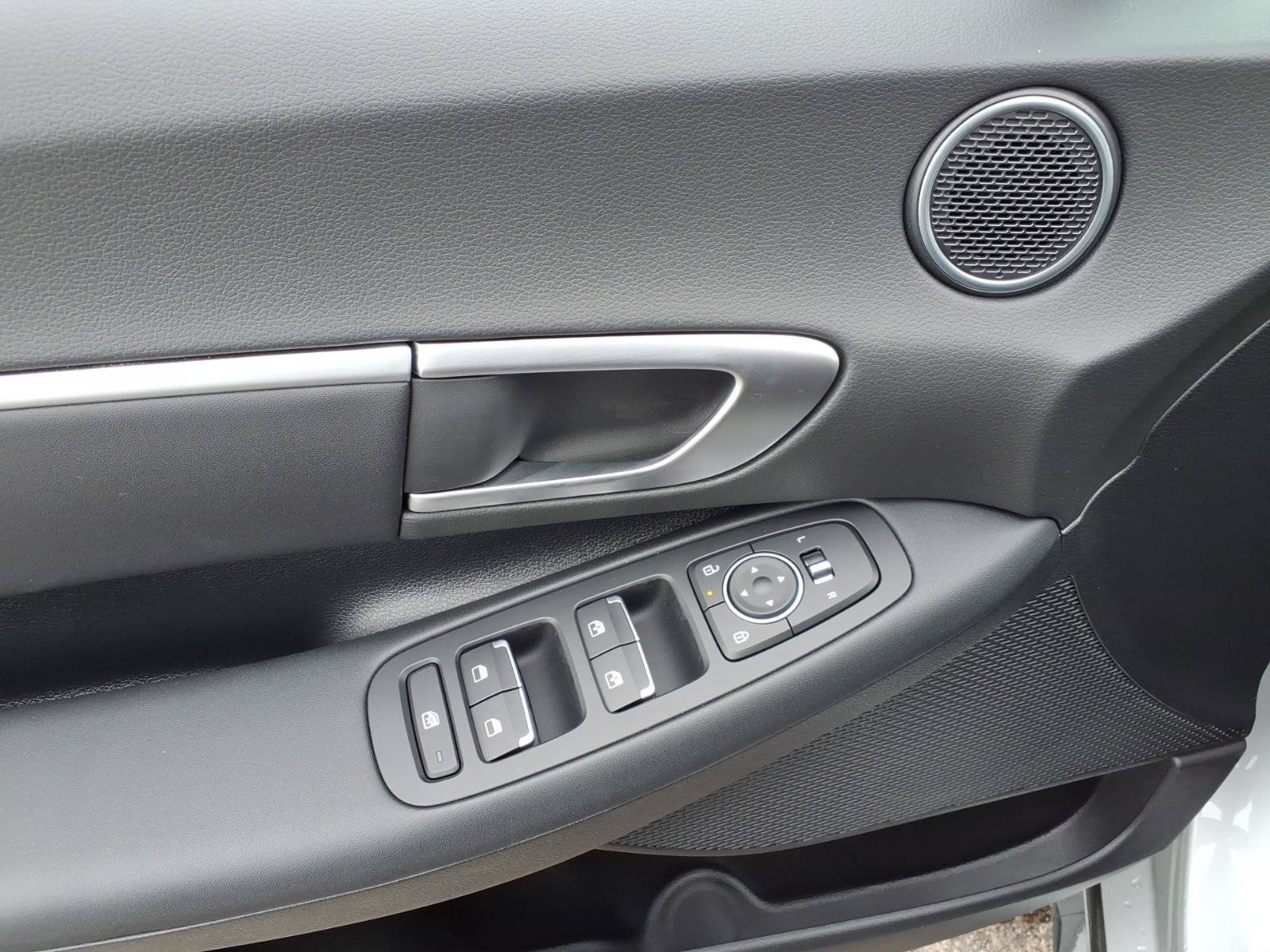 New 2026 Hyundai Sonata SEL AWD/4WD image 11