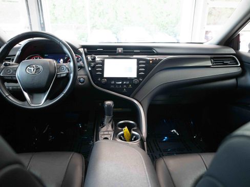 Used 2019 Toyota Camry XSE FWD image 20