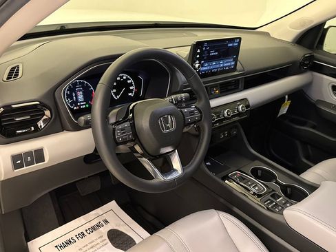 Certified 2025 Honda Pilot EX-L image 19