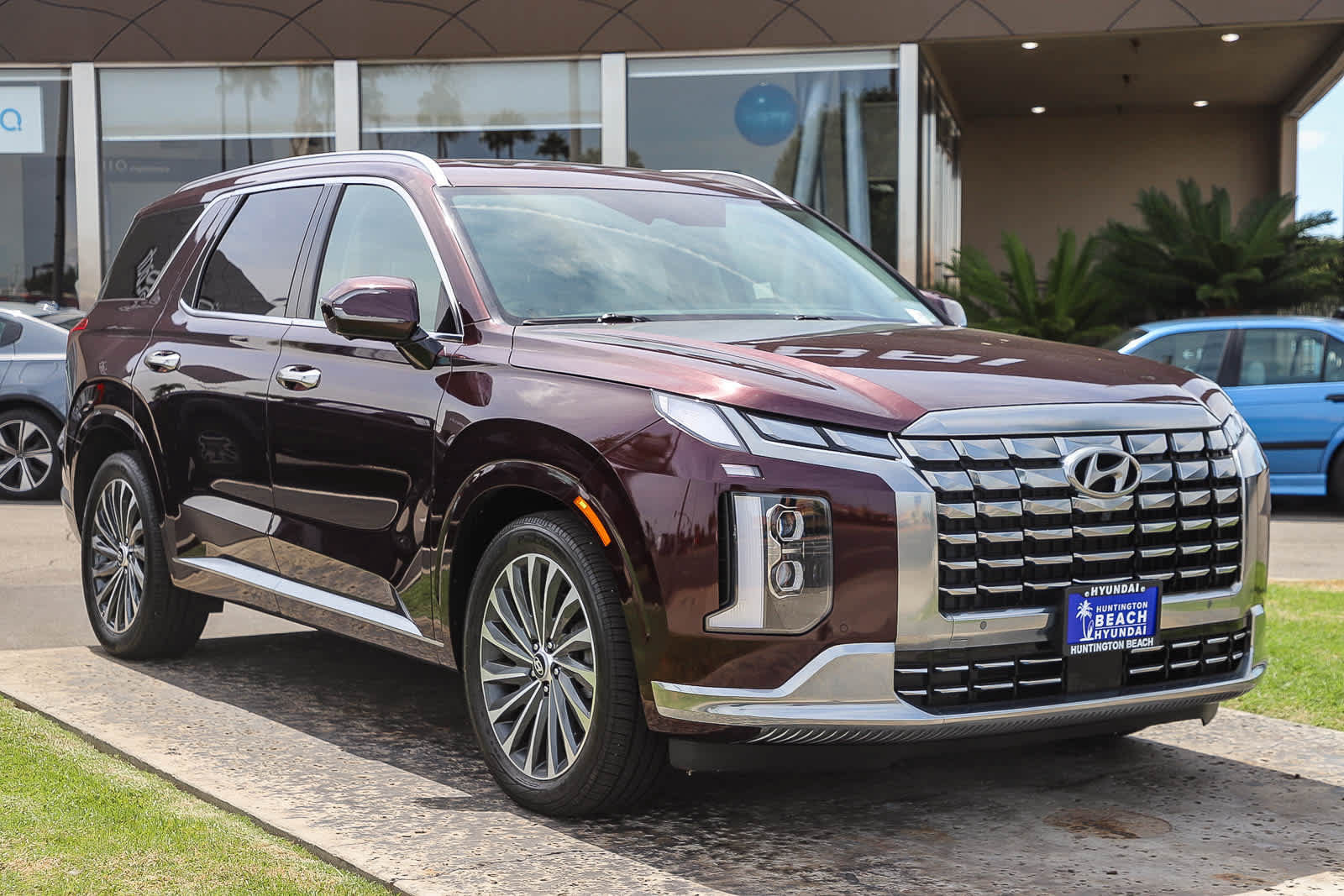 Used 2024 Hyundai Palisade Calligraphy AWD/4WD image 3