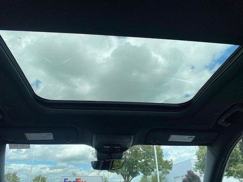 New 2026 Buick Enclave Sport Touring w/ Super Cruise Package image 15