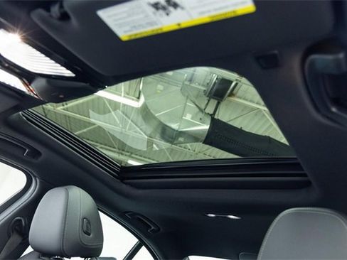 New 2026 BMW 330i xDrive Sedan image 16