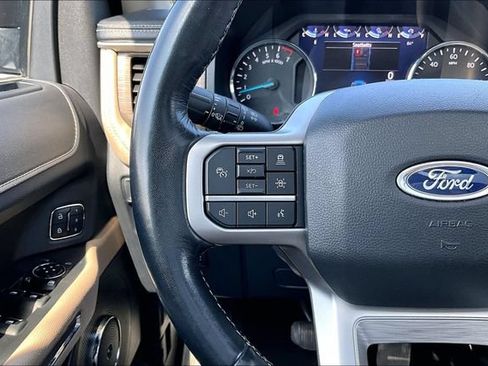 Used 2024 Ford Expedition Limited AWD/4WD image 11
