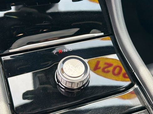 Used 2021 Jeep Grand Cherokee L Overland w/ Luxury Tech Group IV image 33