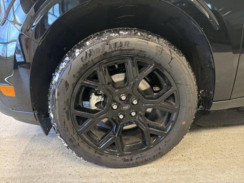 New 2025 Ford Maverick Lariat w/ Black Appearance Package AWD/4WD image 2