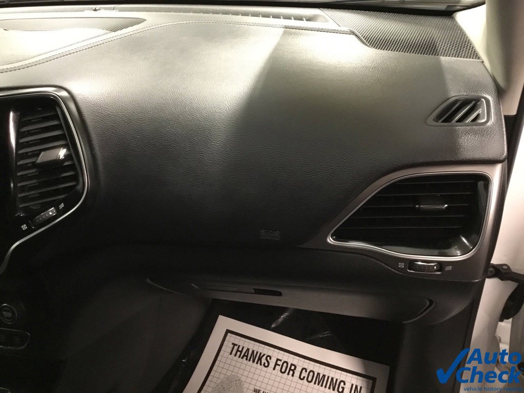 Used 2020 Jeep Cherokee Limited AWD/4WD image 40