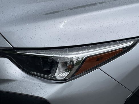 Certified 2024 Subaru Crosstrek 2.0i Premium AWD/4WD image 9