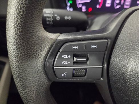 Used 2024 Honda Accord EX image 17