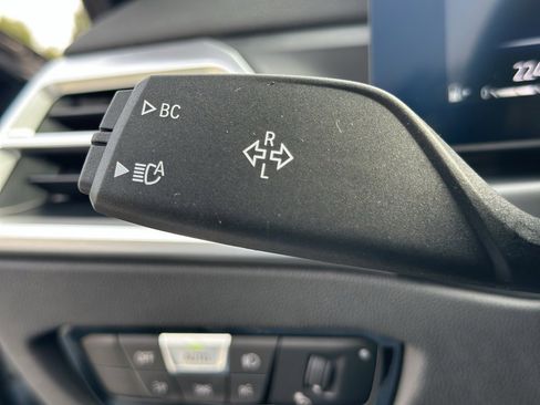 Certified 2025 BMW 330i xDrive Sedan w/ M Sport Package image 37