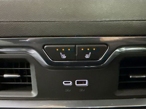 New 2025 Chevrolet Silverado 2500 LTZ w/ LTZ Convenience Package image 25