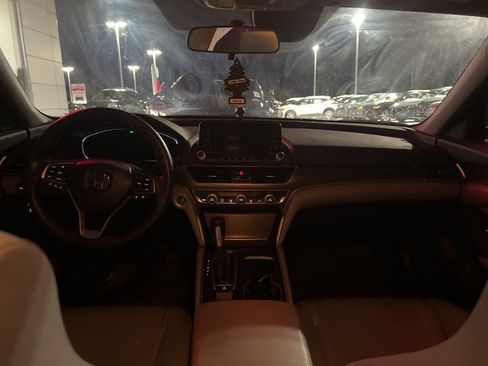 Used 2019 Honda Accord LX image 6