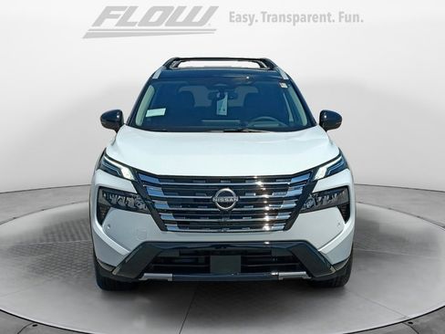 New 2026 Nissan Rogue Platinum w/ Platinum Premium Package AWD/4WD image 2