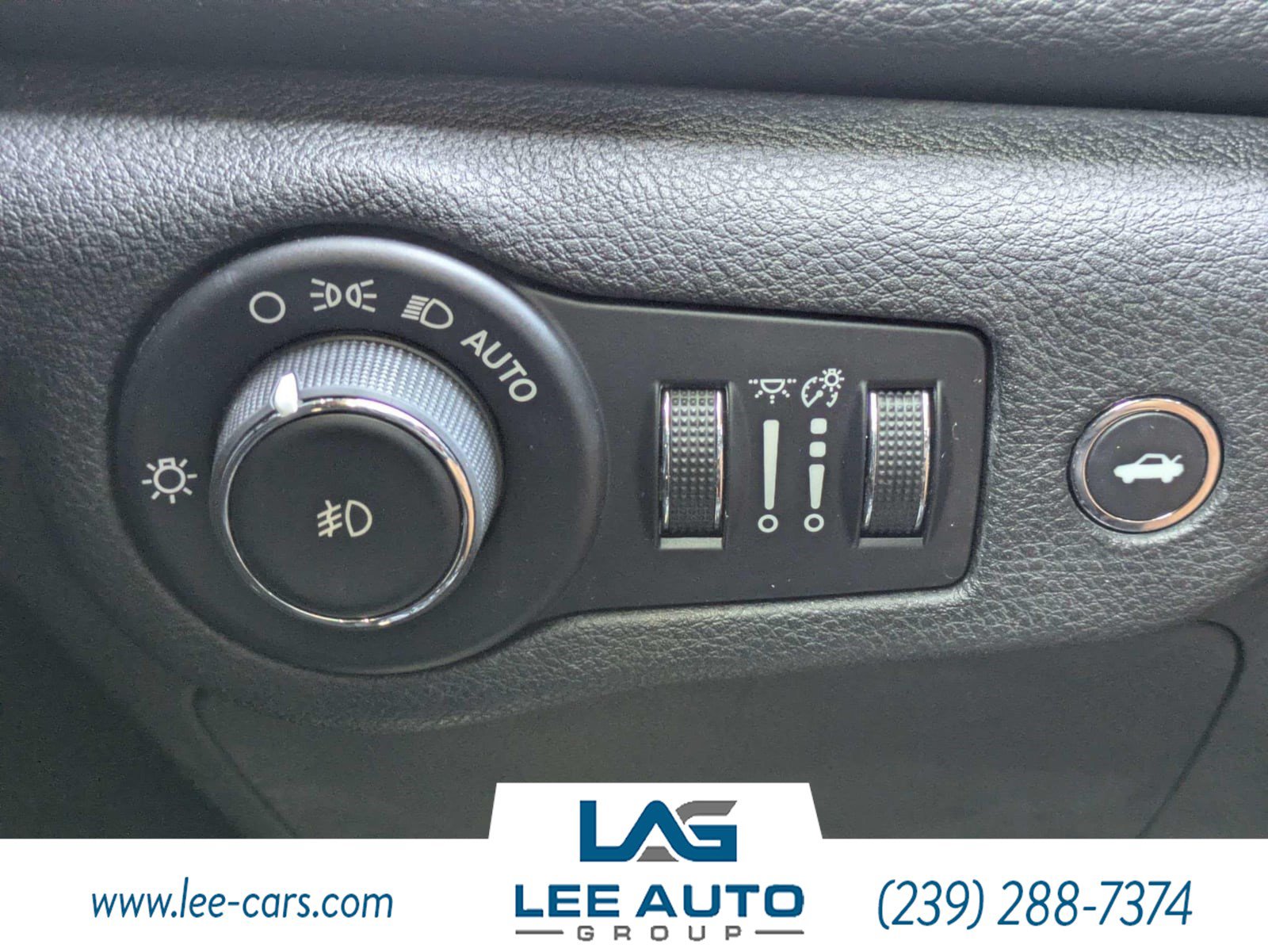 Used 2015 Chrysler 200 C w/ Navigation & Sound Group I AWD/4WD image 18