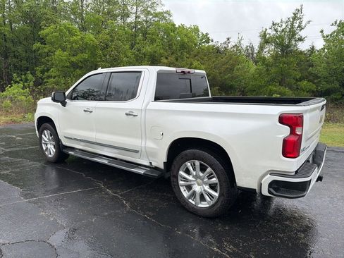 Used 2023 Chevrolet Silverado 1500 High Country w/ High Country Premium Package AWD/4WD image 6