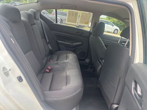 Used 2025 Nissan Altima 2.5 SV image 25