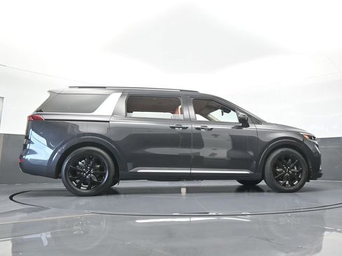 Used 2022 Kia Carnival SX FWD image 70