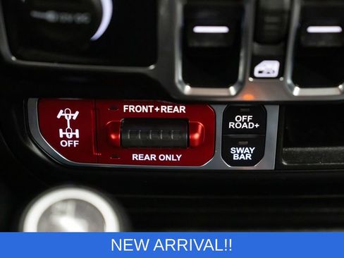 Used 2022 Jeep Wrangler Unlimited Rubicon w/ Steel Bumper Group image 20