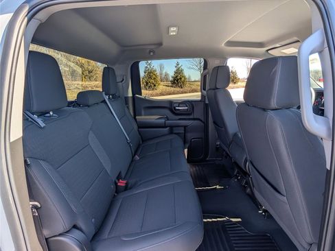 Used 2024 Chevrolet Silverado 1500 Custom image 12