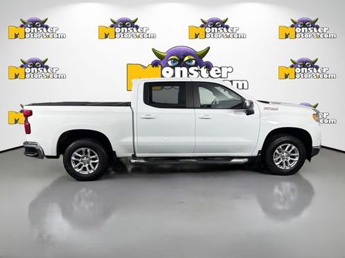 Used 2023 Chevrolet Silverado 1500 LT AWD/4WD image 4