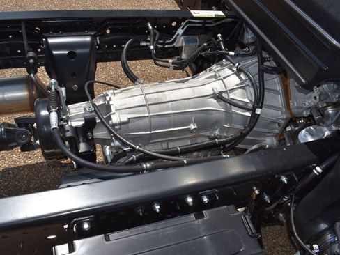 New 2025 Chevrolet Low Cab Forward image 11