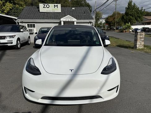 Used 2022 Tesla Model Y Performance image 8
