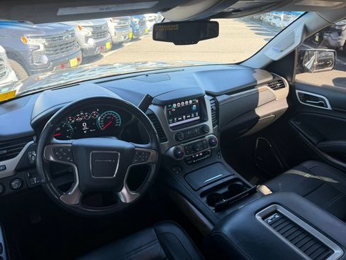 Used 2018 GMC Yukon XL Denali w/ Open Road Package AWD/4WD image 6