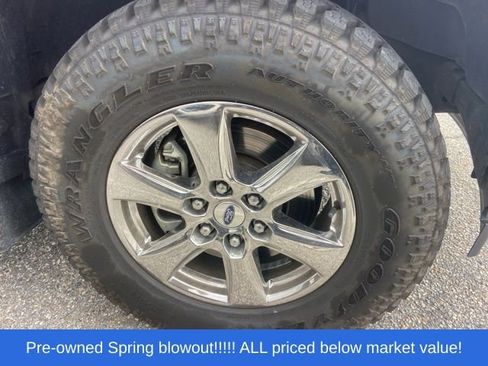 Used 2017 Ford F150 Lariat w/ Equipment Group 502A Luxury AWD/4WD image 9