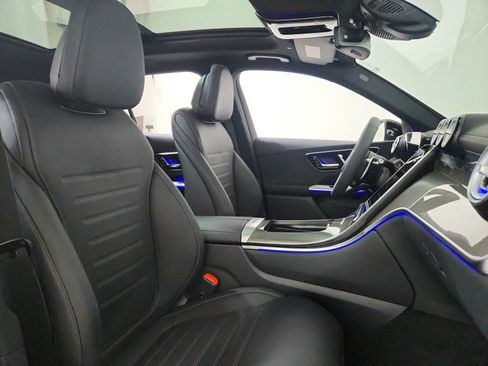 New 2026 Mercedes-Benz GLC 43 AMG 4MATIC image 10