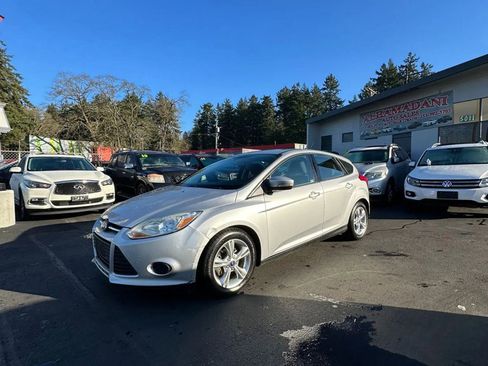 Used 2014 Ford Focus SE image 1