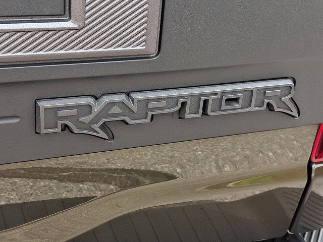 Used 2025 Ford F150 Raptor AWD/4WD image 37