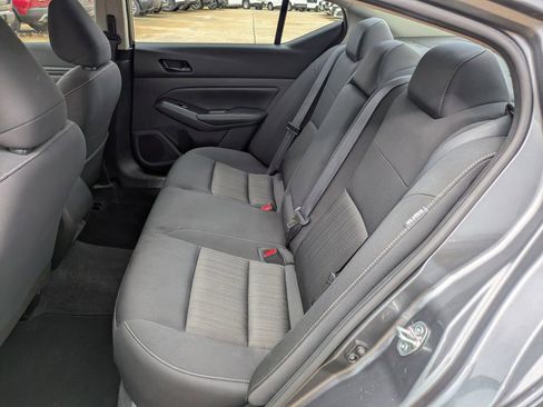 Used 2024 Nissan Altima 2.5 SV image 10