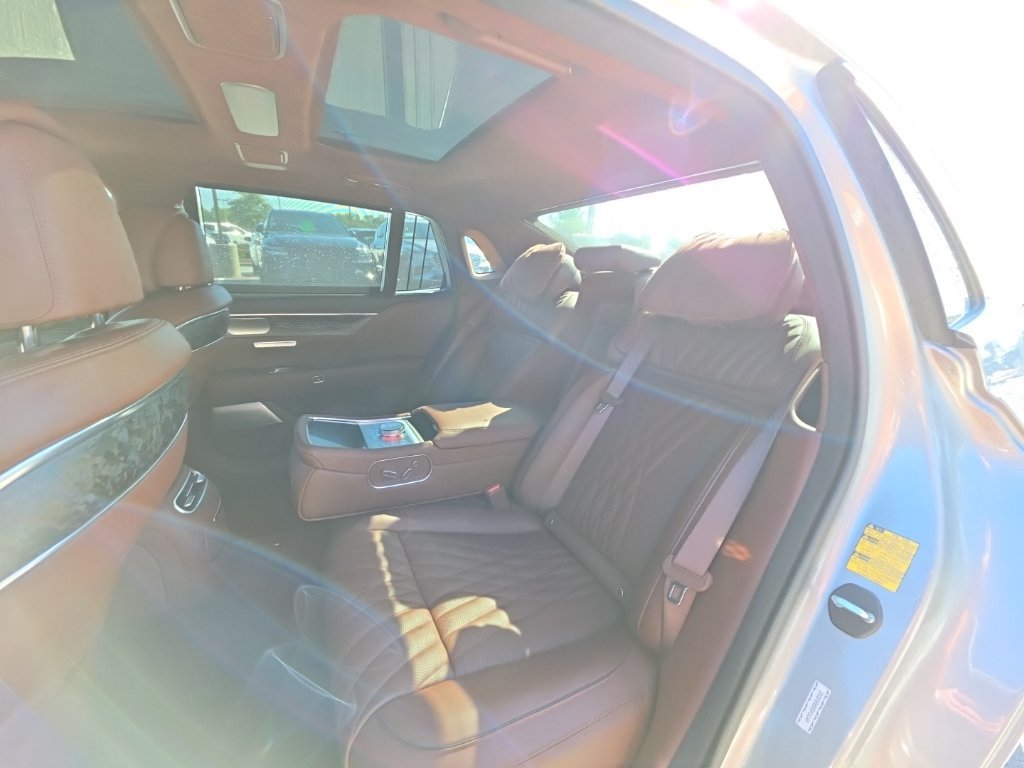 Used 2023 Genesis G90 3.5T AWD/4WD image 11