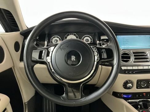 Used 2014 Rolls-Royce Wraith RWD image 16